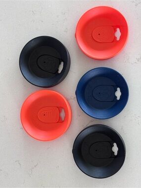 Set of 5 Tervis Tumbler Lids: 2 black, 2 orange, 1 navy